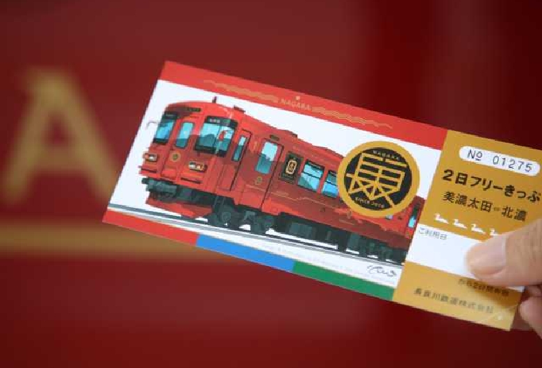 長良川鉄道　観光列車「ながら」