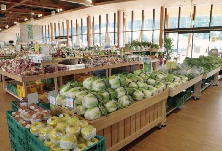 軽井沢発地市庭