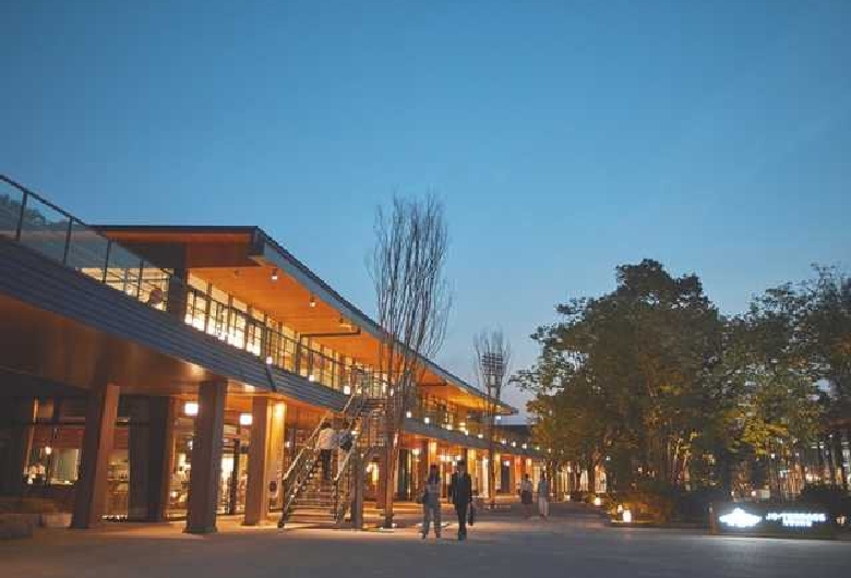 ＪＯ－ＴＥＲＲＡＣＥ　ＯＳＡＫＡ