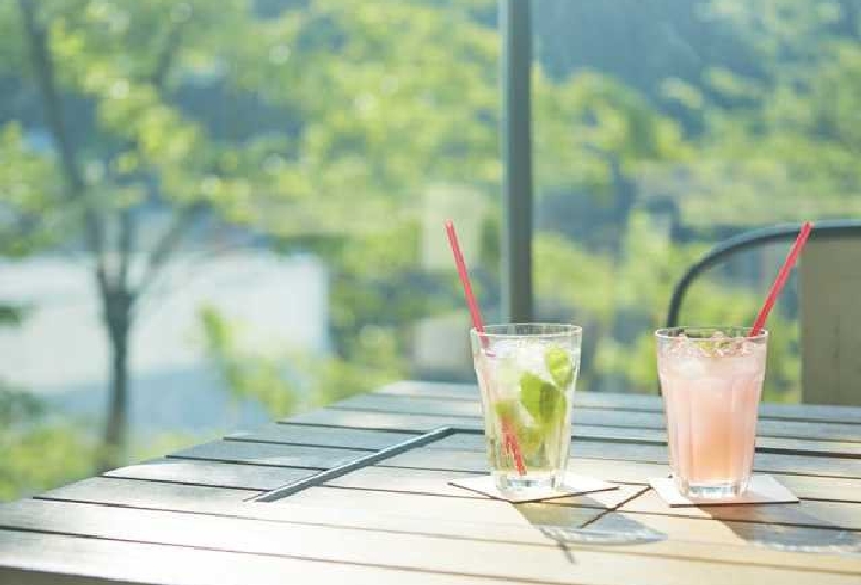 ＪＯ－ＴＥＲＲＡＣＥ　ＯＳＡＫＡ