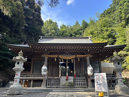中氷川神社