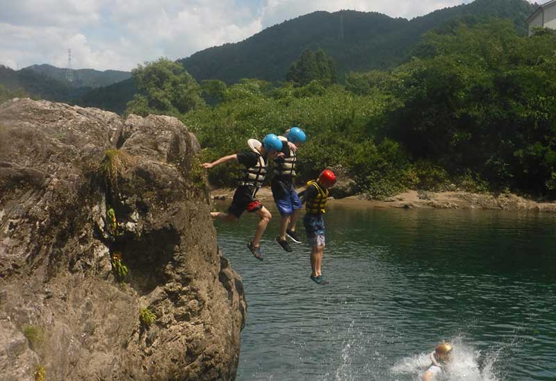 アドベンチャーラフティング