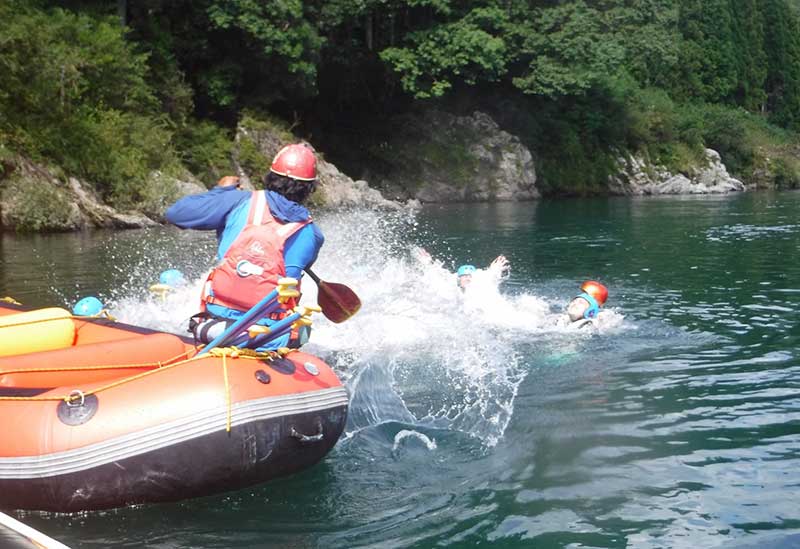 アドベンチャーラフティング