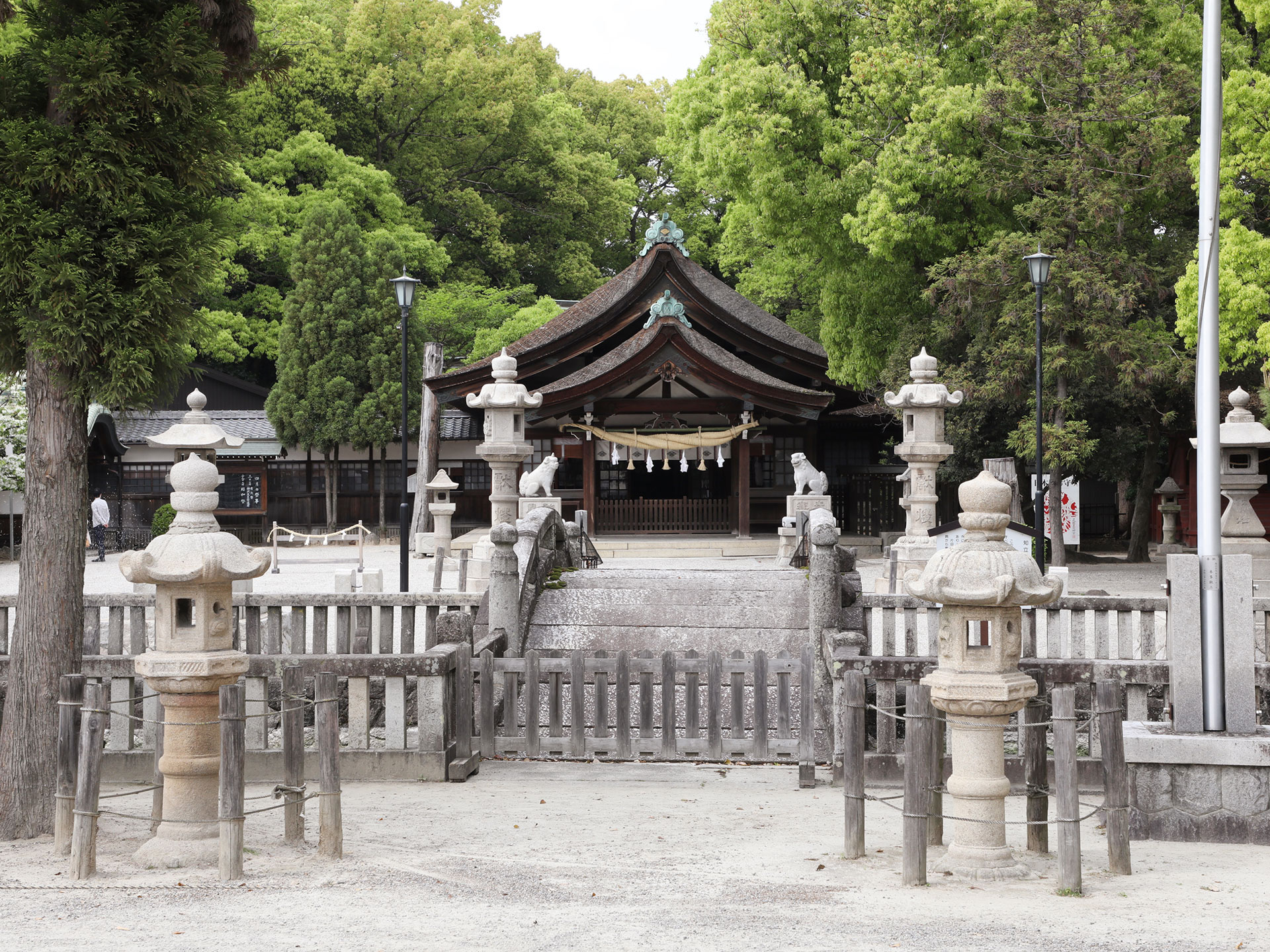 知立神社