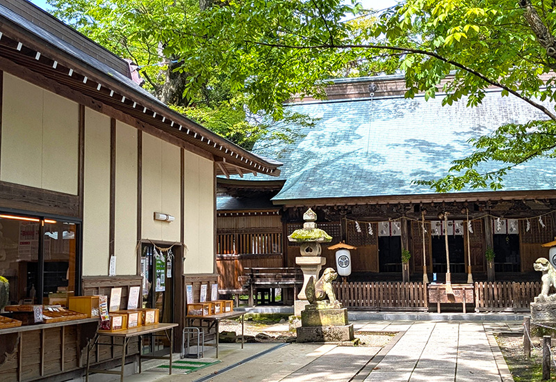 蠶養國神社
