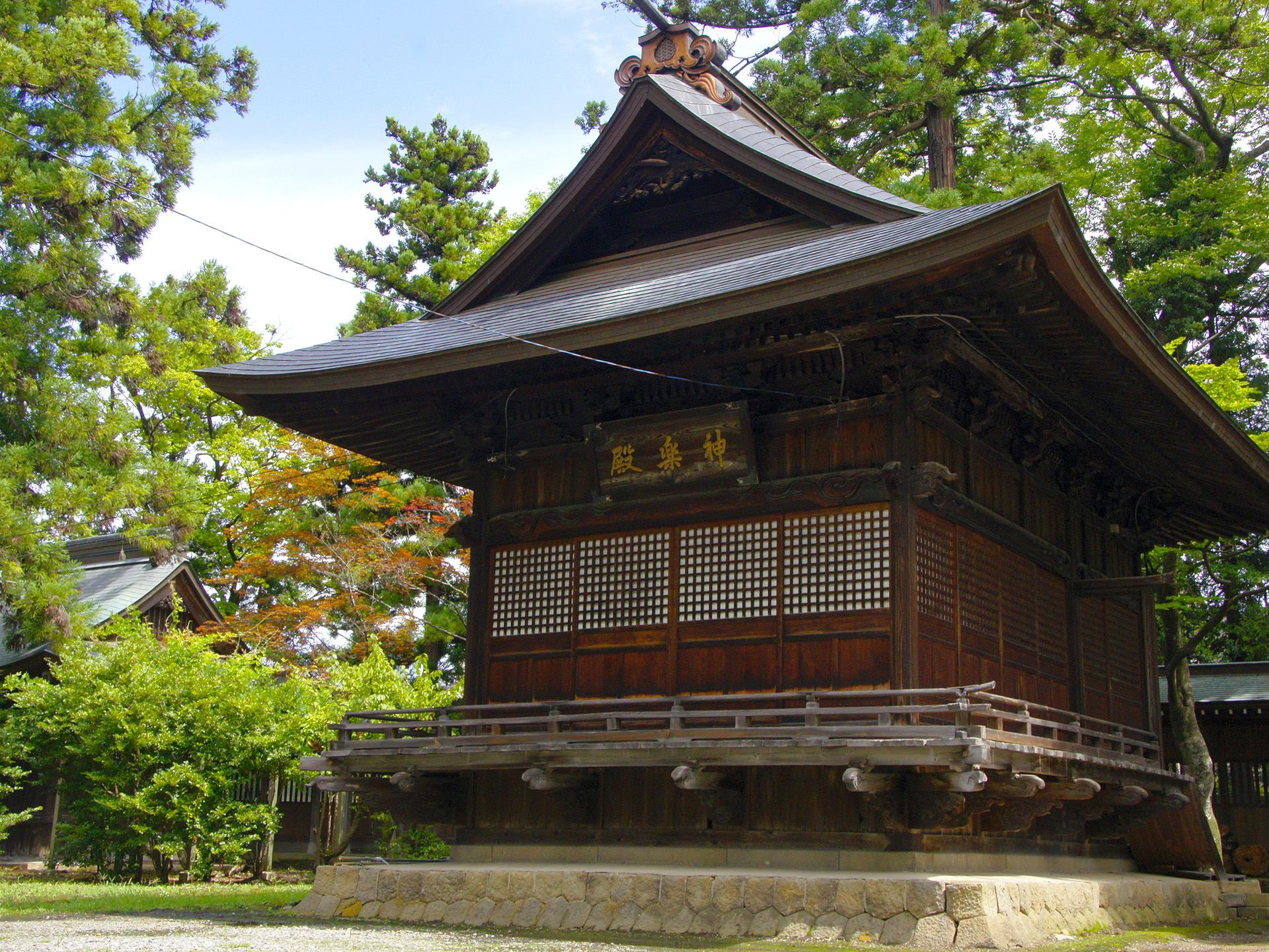 蠶養國神社
