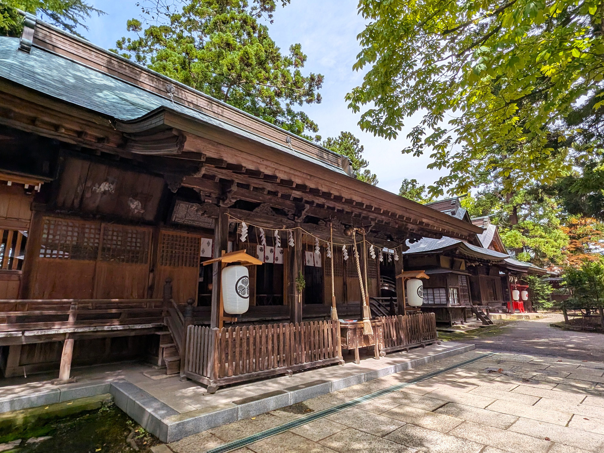 蠶養國神社