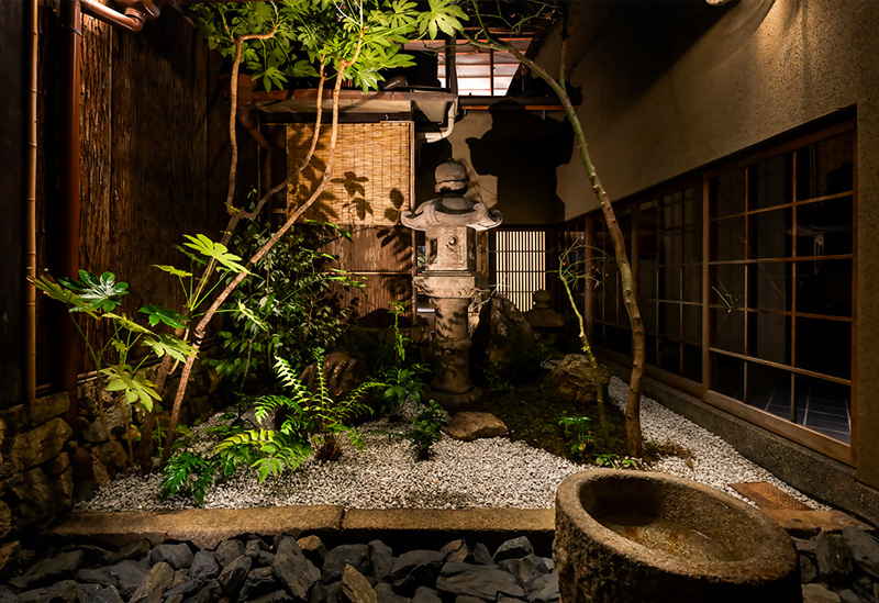 京の鳥どころ　八起庵