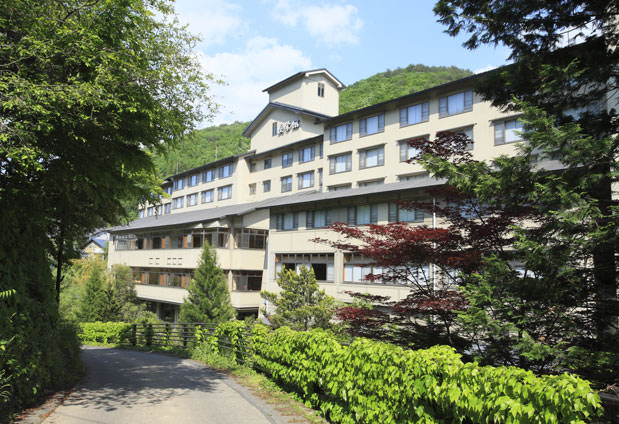 長栄館