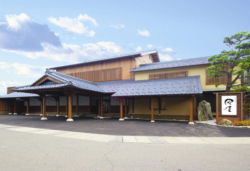 伝統旅館のぬくもり 灰屋