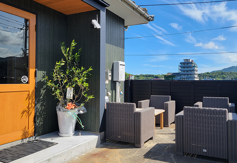 GUEST HOUSE バイクヤノニカイ