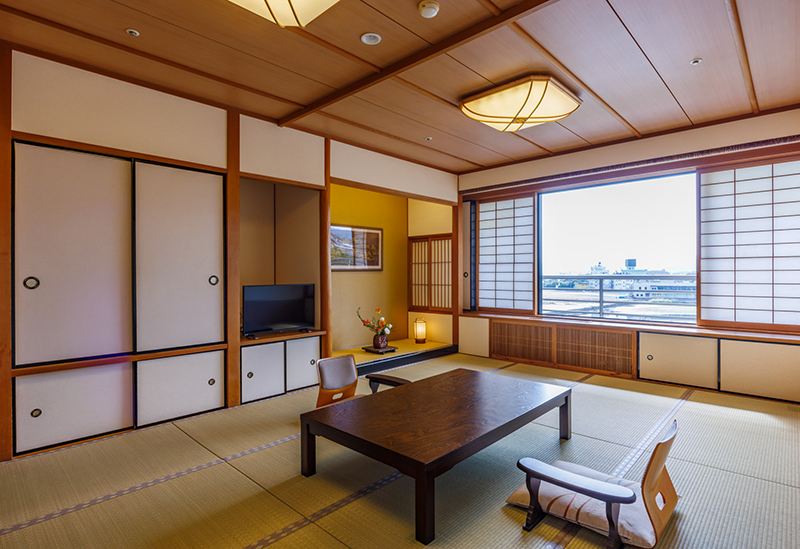 琵琶湖グランドホテル・京近江