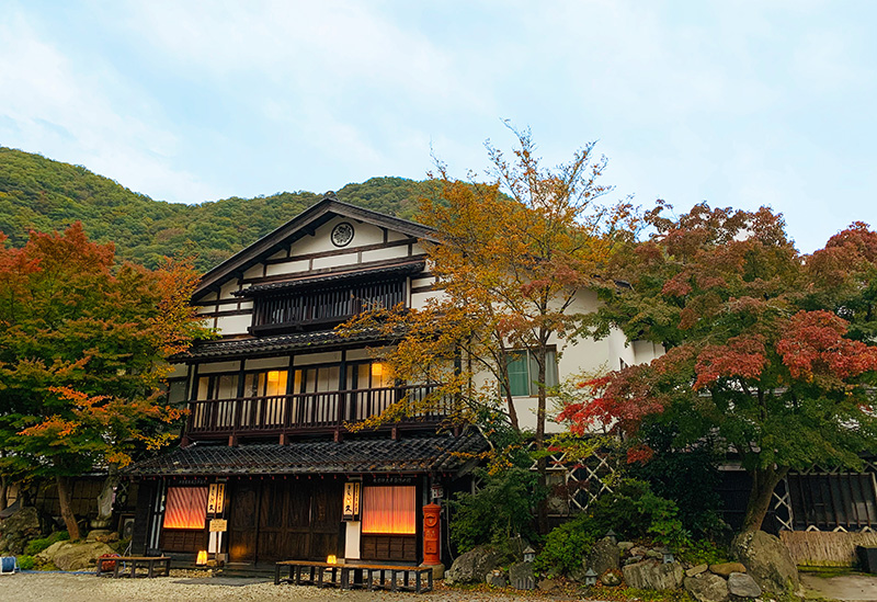 湯西川温泉 本家伴久