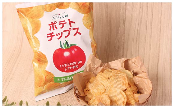 程よい酸味と爽やかなバジルが香る えこりん村トマト使用のポテトチップス1箱（60g×12袋）