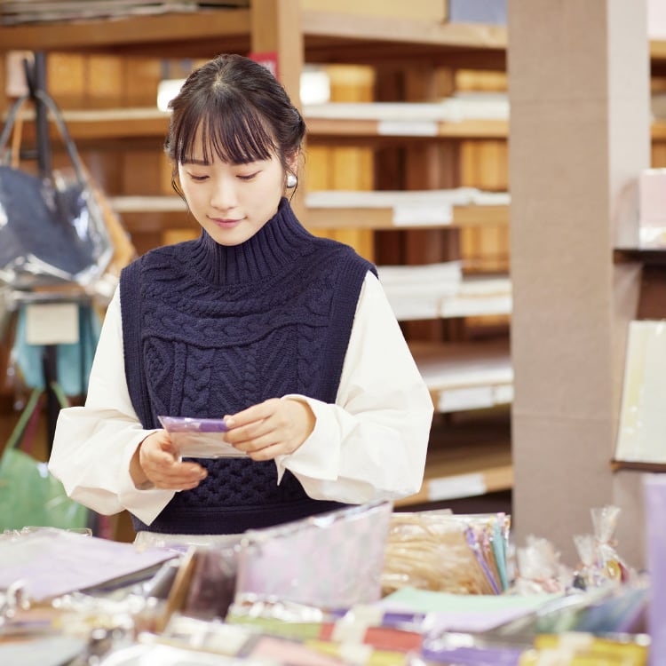 川栄李奈等身大パネル 川口春奈 等身大パネル(新品未組立)非売品