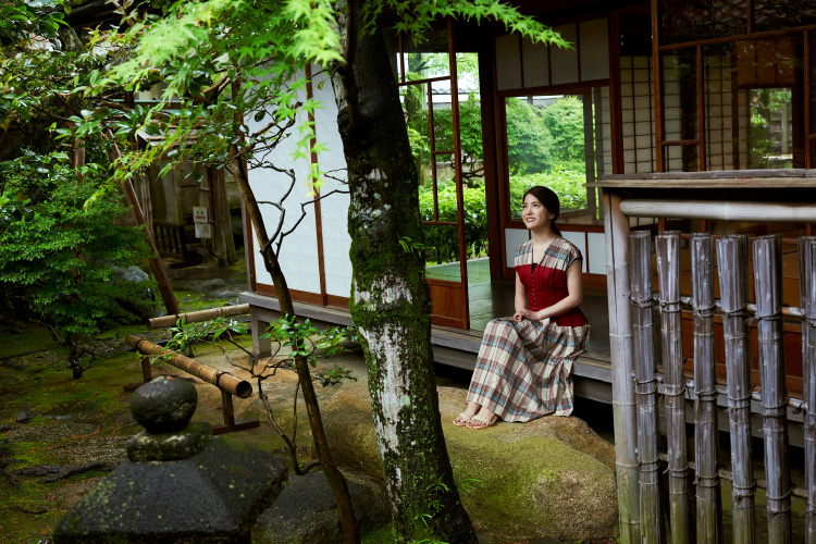 川島海荷さんが松阪で伊勢街道をふらり旅［月刊旅色］2022年7月号