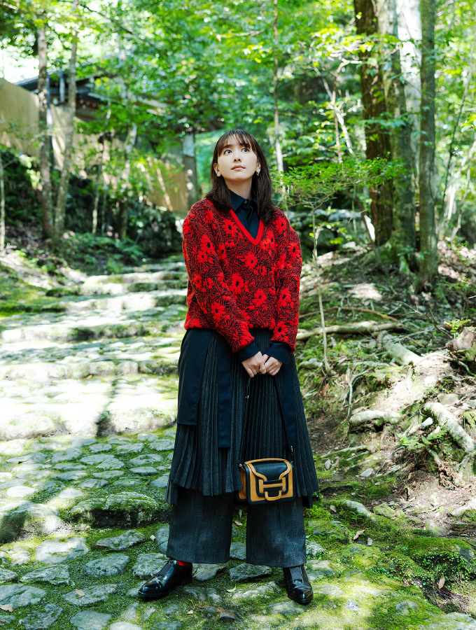 新垣結衣 非売品 特大 タペストリー セット Amazon.co.jp: 7 新垣結衣 L判 写真 130枚 : おもちゃ